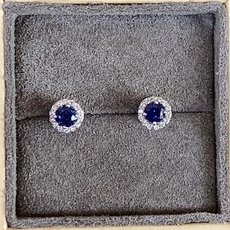 Stud Earrings with 0.65 ct. Sapphires set with diamonds