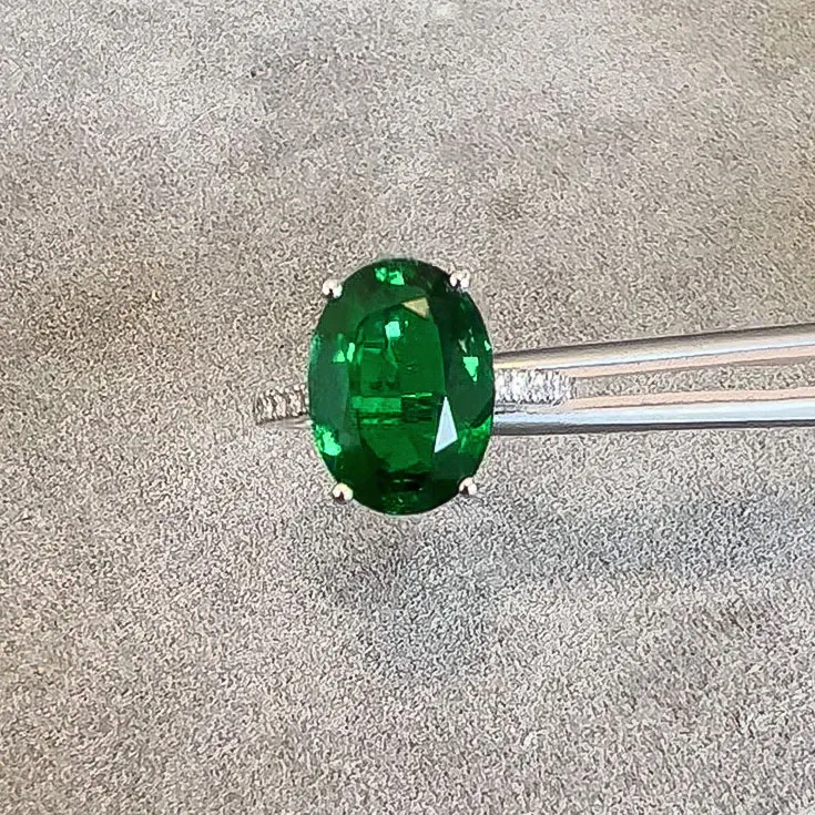 Emerald Ring 4.7 ct. from Zambia