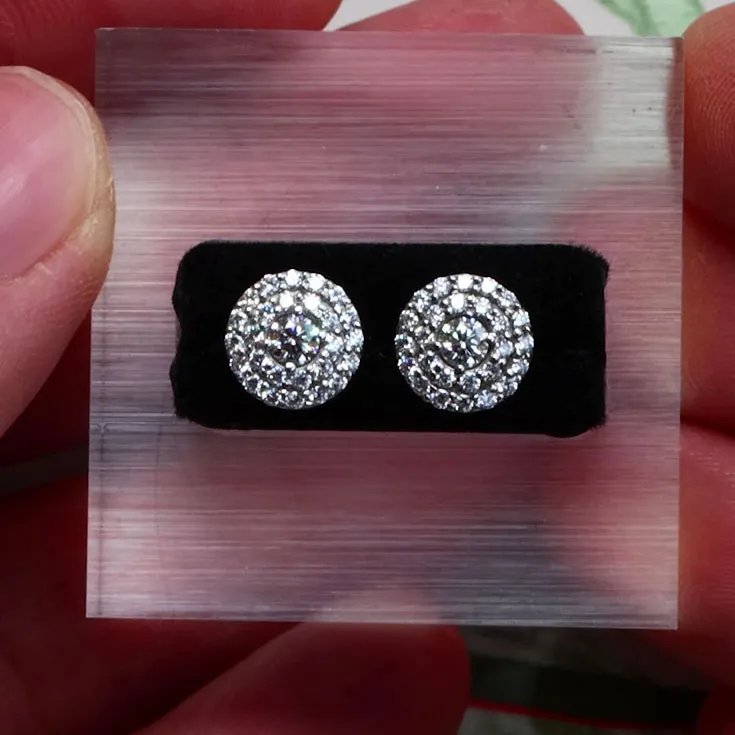 Diamond stud Earrings 0.8 ct.