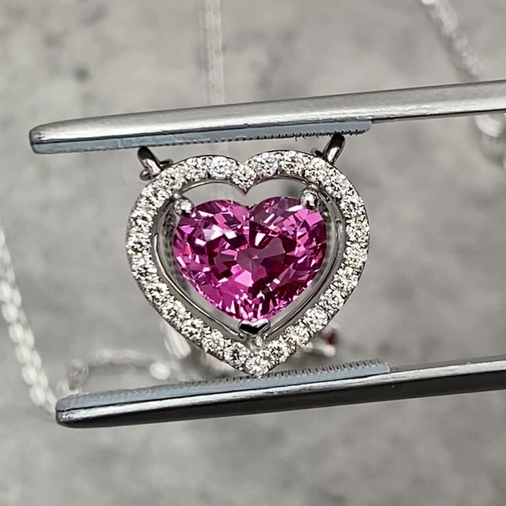 Pendant with Heart Pink Spinel 2.11 ct.