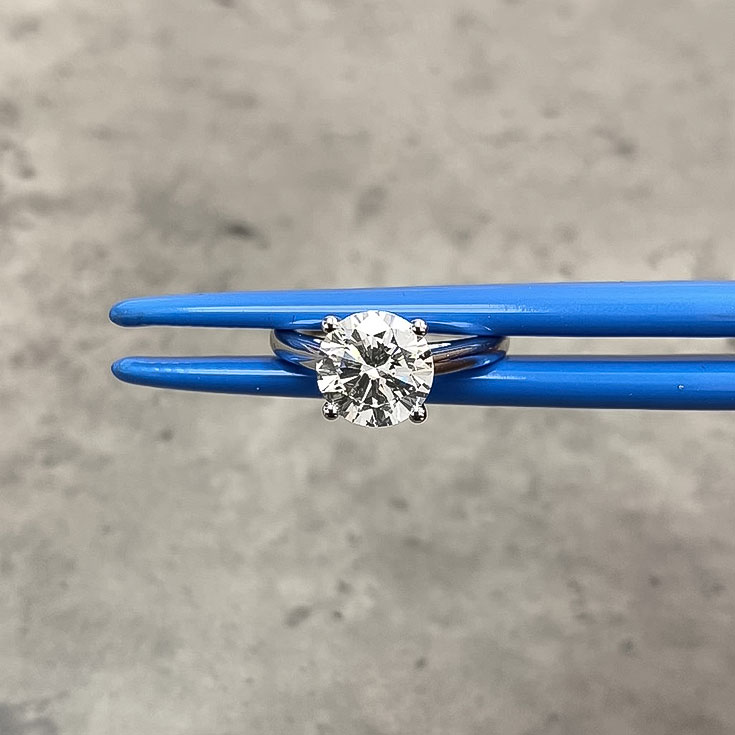 Ring with Round Shape Diamond 2.01 ct.