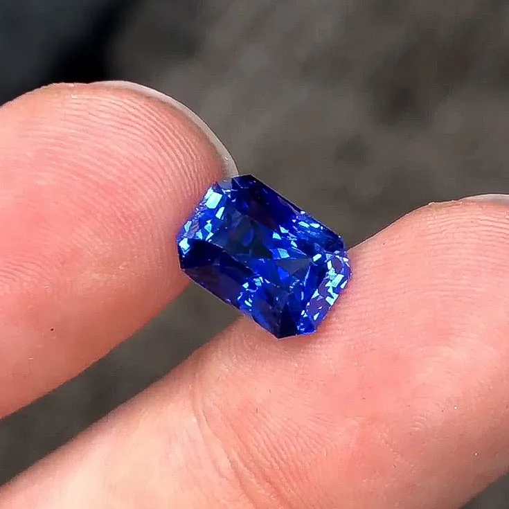 Heated Sapphire 4.47 ct. - picture 