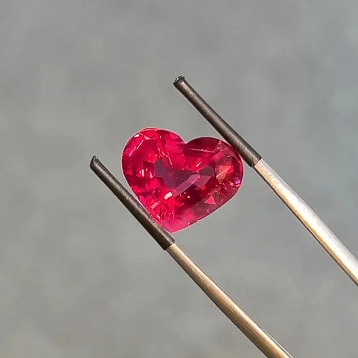 Spinel Mahenge 7.02 ct. - picture 