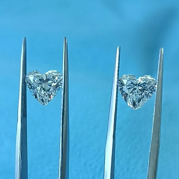 F Diamond Pair in Heart Shape 2.31 ct. & 2.30 ct. - picture 