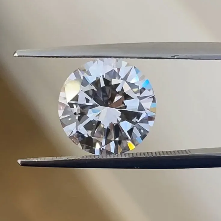 D Round Diamond 3.72 ct. - picture 