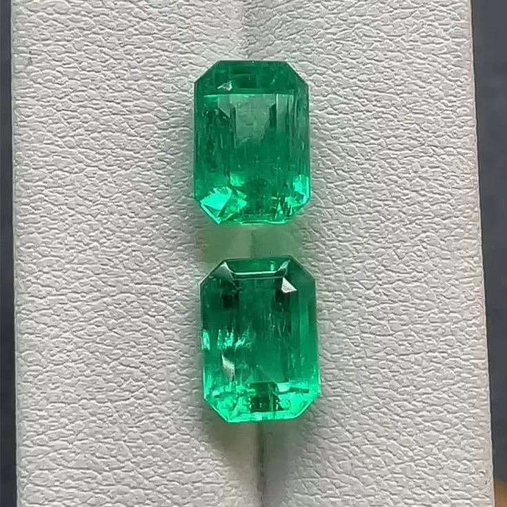Colombian Emerald Pair 7.72 ct. - picture 