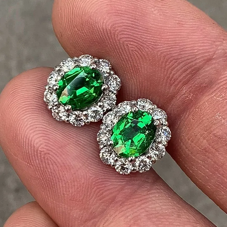 Earrings with Tsavorite 2.59 ct. and Diamonds 1.35 ct. - picture 