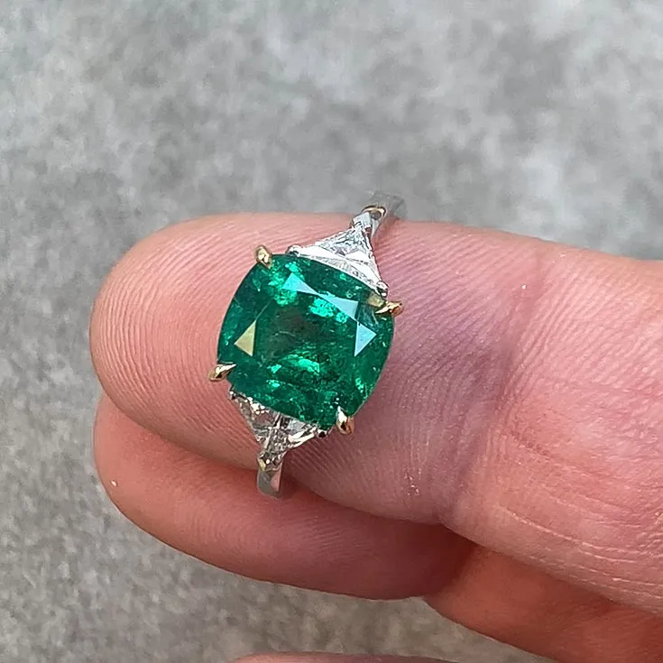 Platinum Emerald Ring 3.42 ct Emerald, 0.7 ct Diamonds - picture 