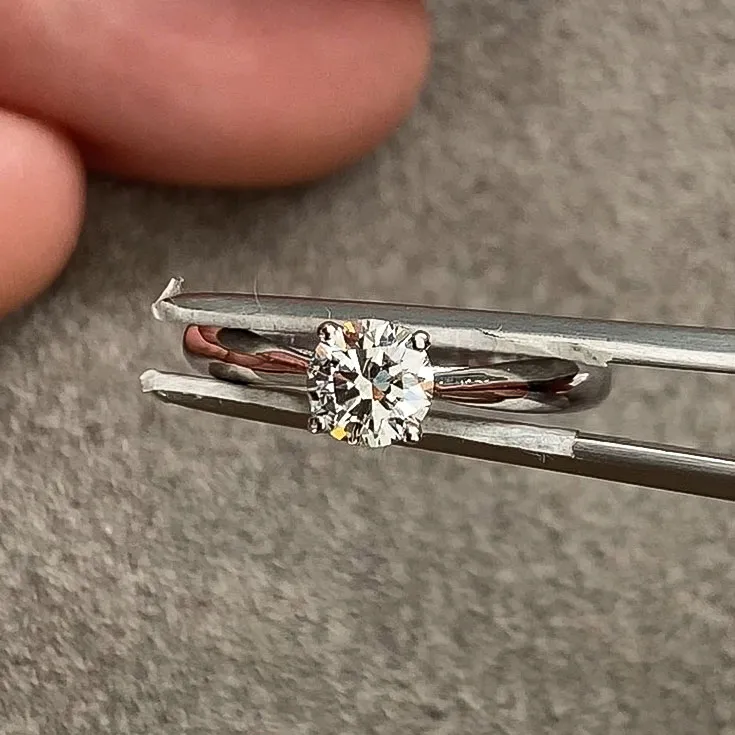 Engagement Ring — 0.51 ct Diamond, F Color, VVS1, 3EX - picture 