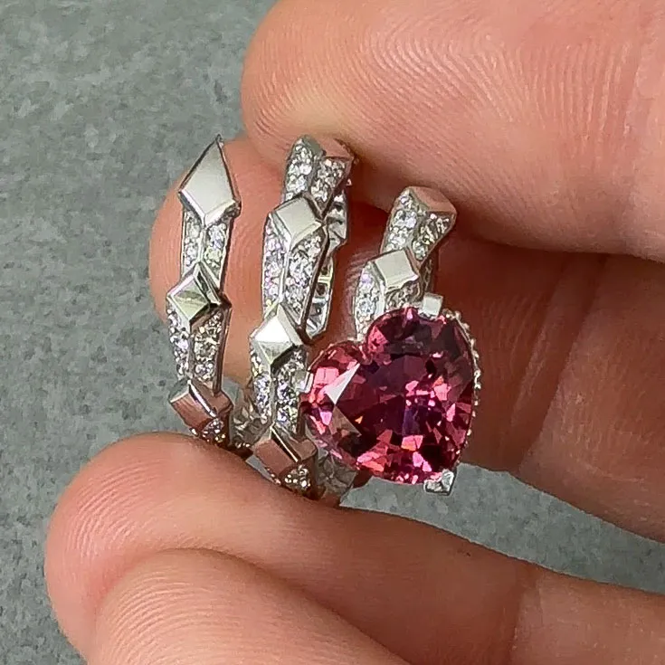Snake Ring with Heart-Shaped Pink Tourmaline - 3.24 Carats - picture 