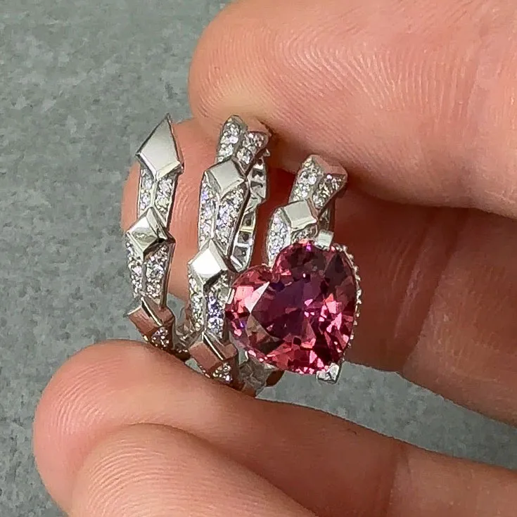 Snake Ring with Heart-Shaped Pink Tourmaline - 3.24 Carats