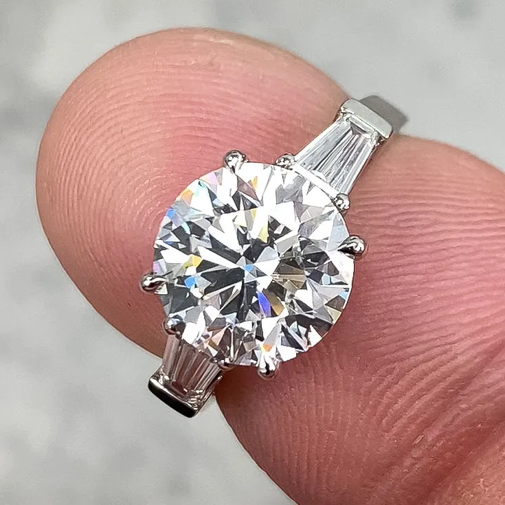 Round Diamond Ring - 3.06 Carats with Side Diamonds - picture 