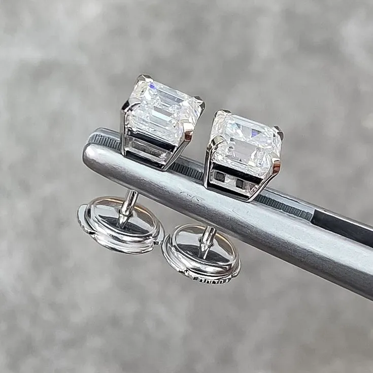 Square Diamond Stud Earrings – 1.2 Carats Each, G VVS - picture 