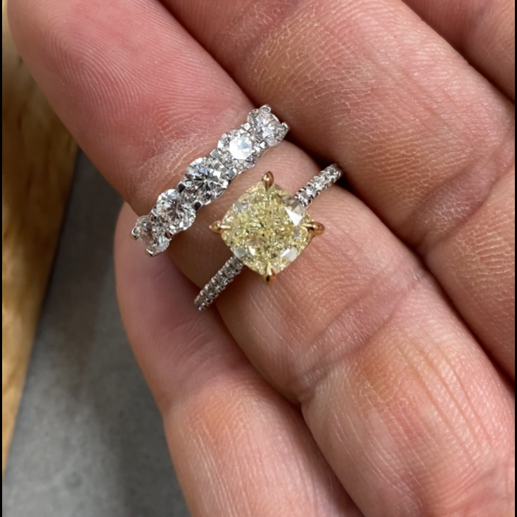 Yellow Diamond Ring 3.01 ct. - picture 