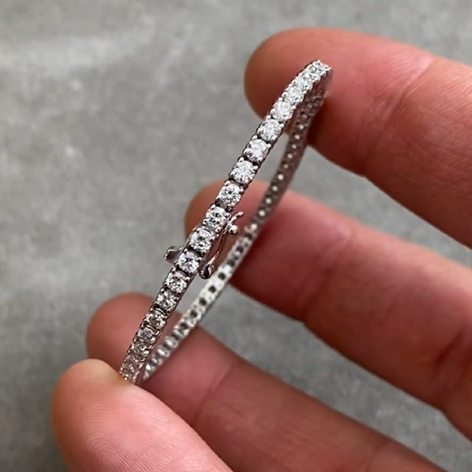 Diamond Tennis Bracelet 4.5 ct. - picture 