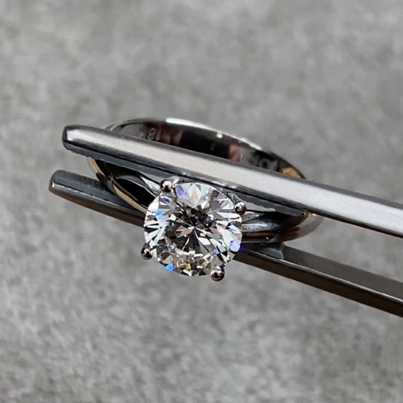 Round Diamond Ring 1.22 ct. - picture 