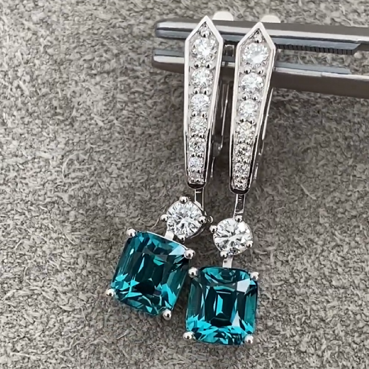 Gold Earrings with Tourmaline 3.41 ct. and Diamonds 0.61 ct.