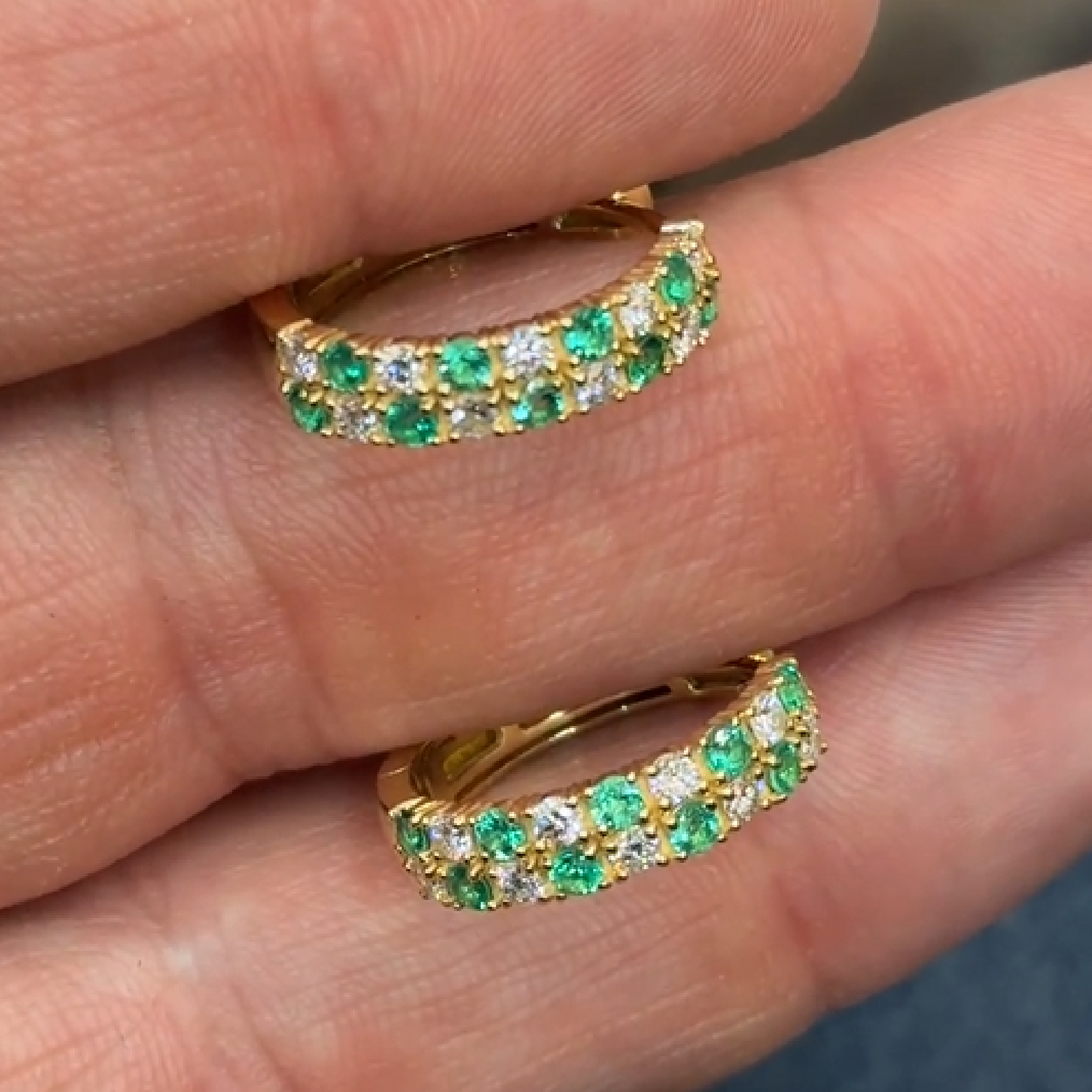 Diamond and Emerald Earrings - picture 