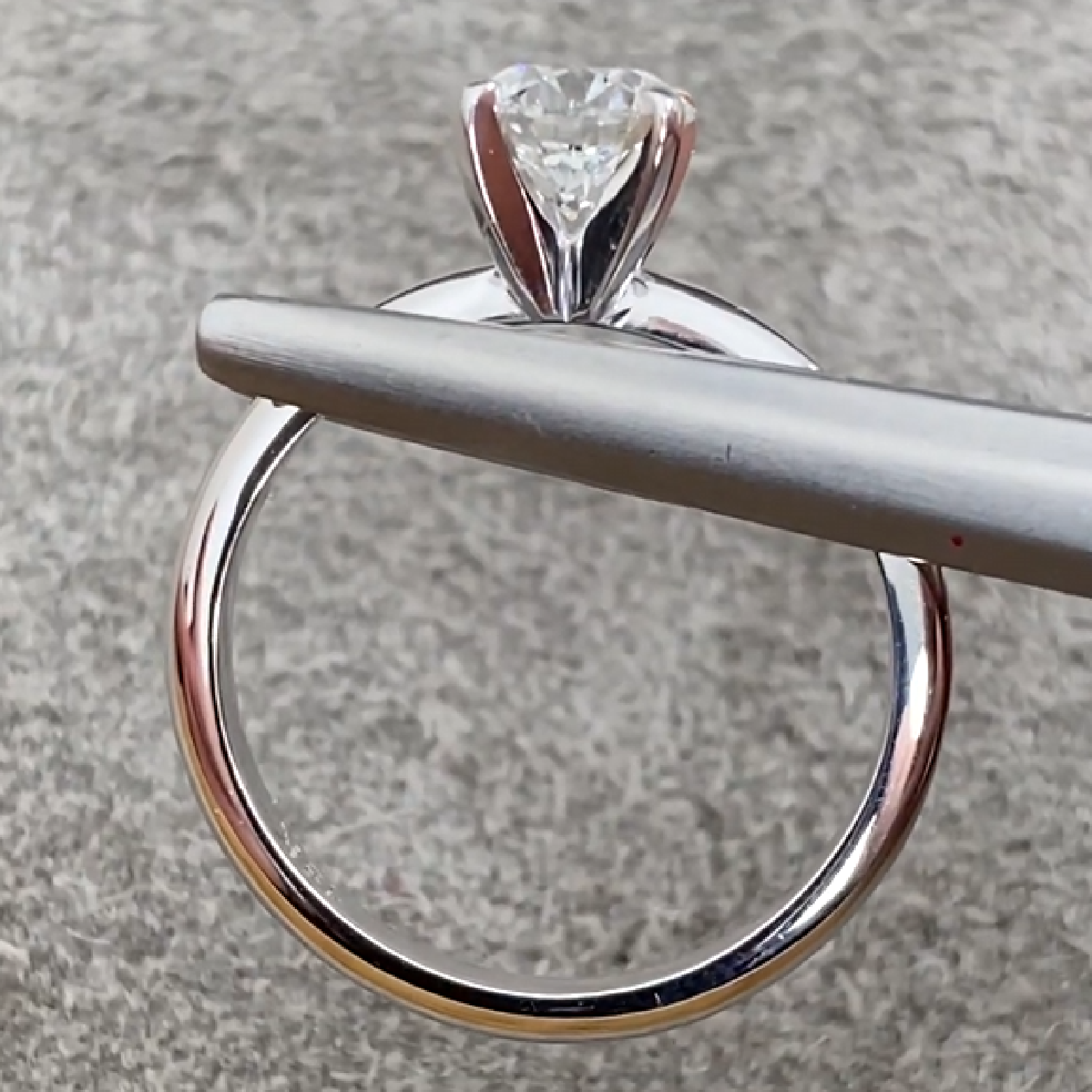 Round Diamond Ring 0.72 ct. - picture 