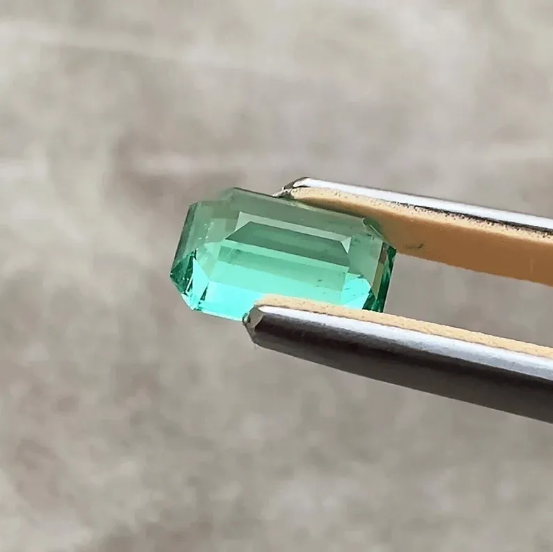 Natural Emerald 3.12 ct. - picture 