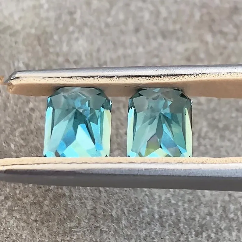 Blue Zircon Matched Pair 7.8 ct.  - picture 