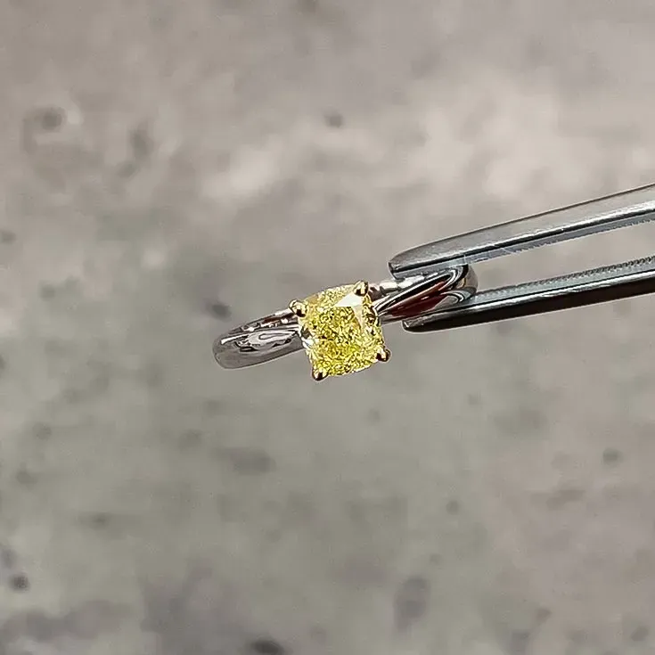 Fancy Yellow Diamond Ring 0.90 ct. - picture 