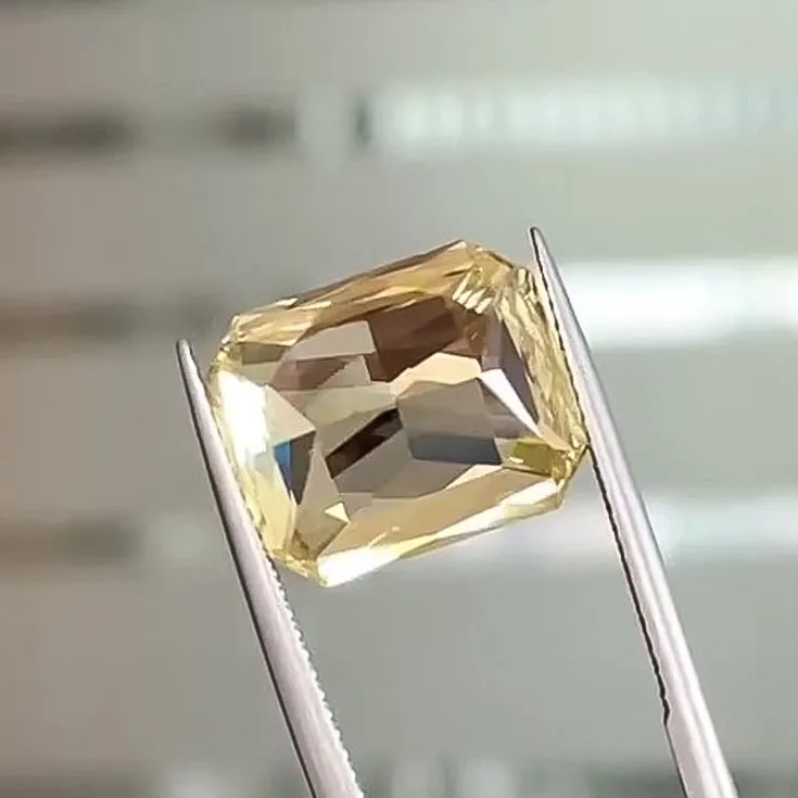 Yellow Sapphire 12.31 ct. - picture 