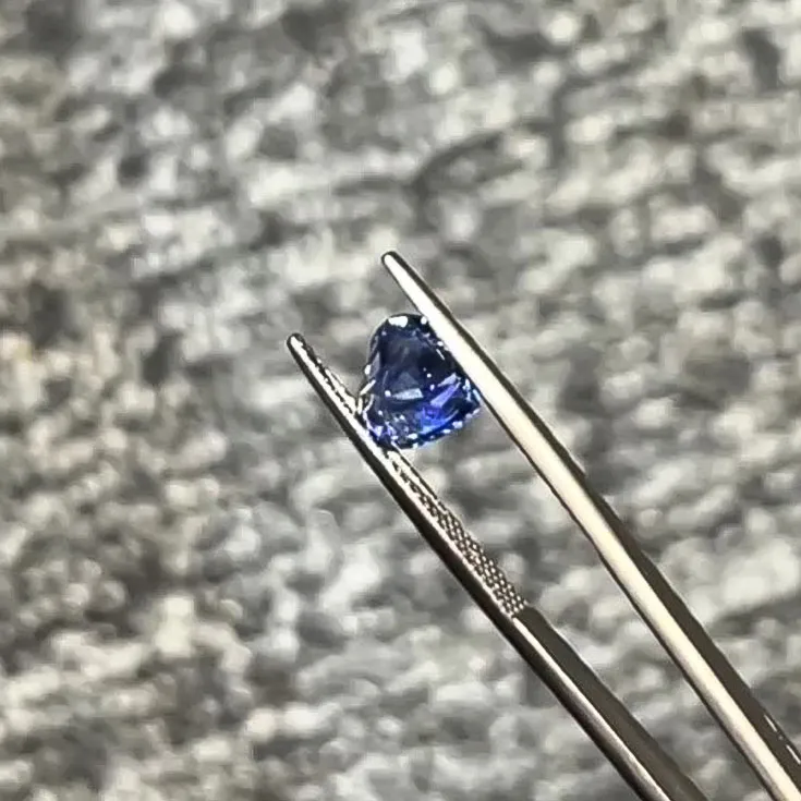 Unheated Sapphire Heart 2.11 ct. - picture 
