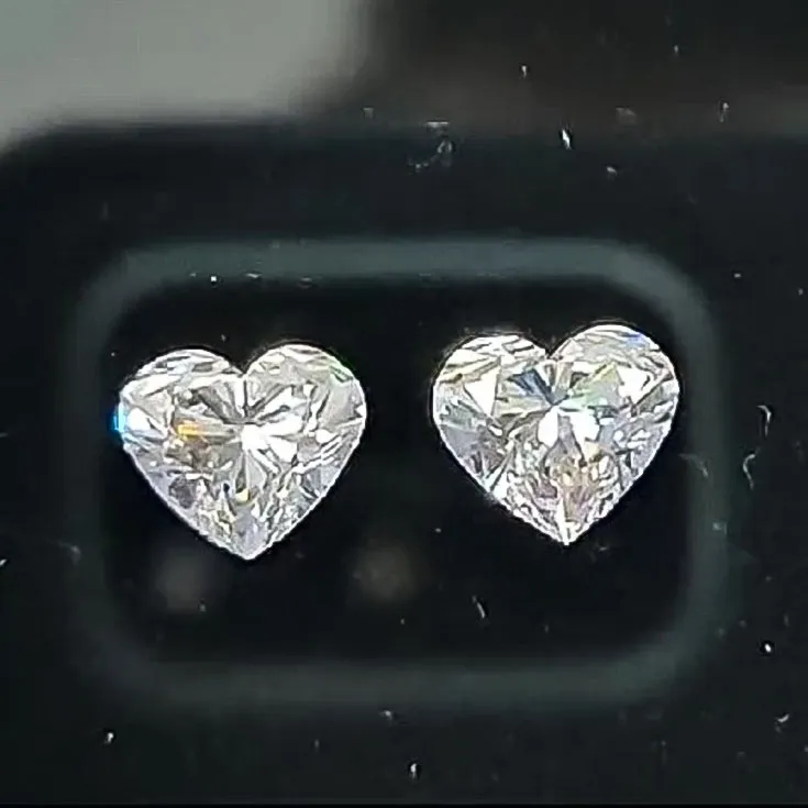 Heart Diamond pair 1.01 ct. & 1.01 ct. - picture 
