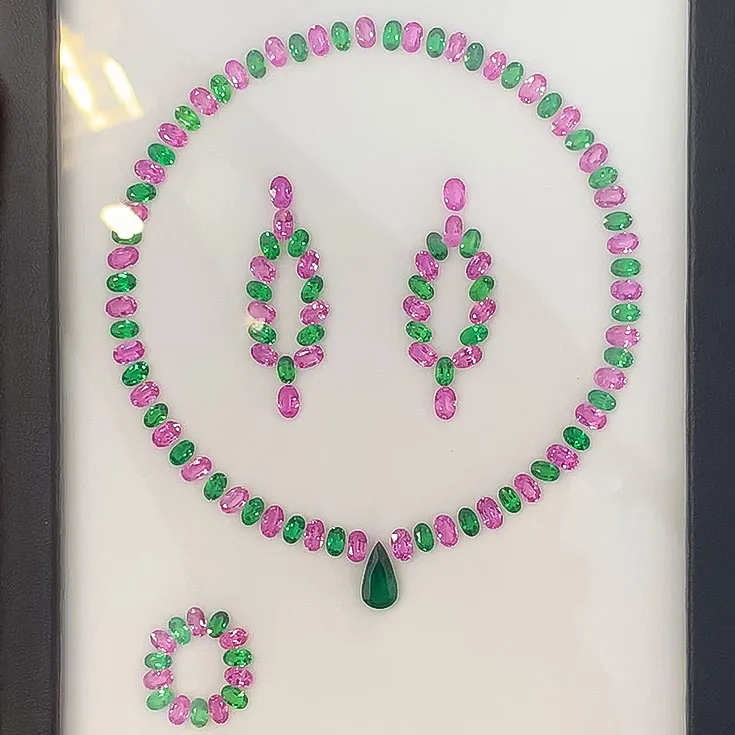 Set of Tsavorites, Pink Sapphires, Tsavorite