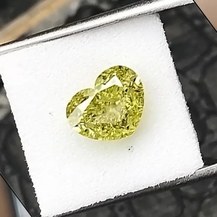 Fancy Yellow Diamond Heart Shape 2.02 ct. - picture 