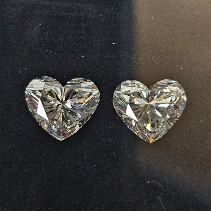 F Diamond Pair in Heart Shape 2.01 ct. & 2.01 ct. - picture 