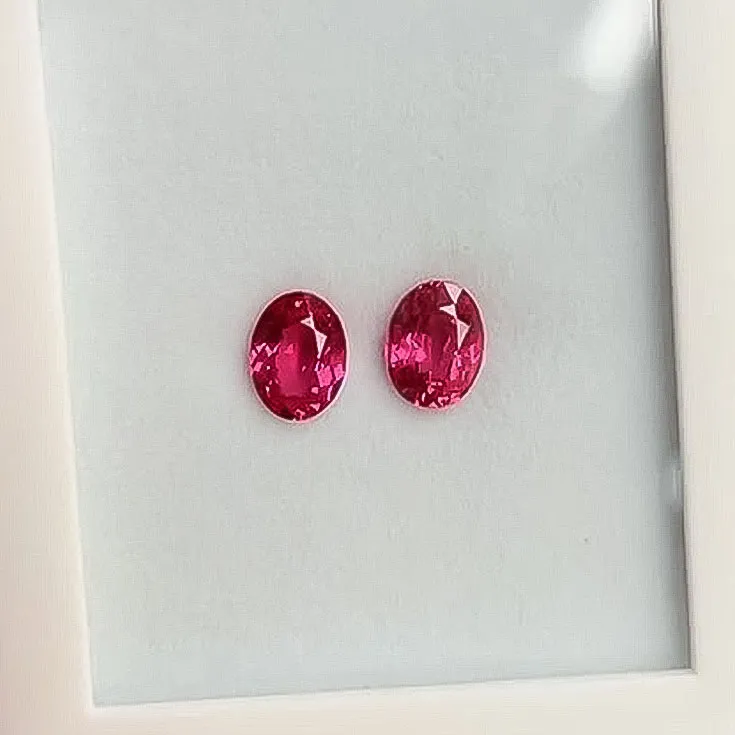Spinel Mahenge Pair 3.36 ct. - picture 