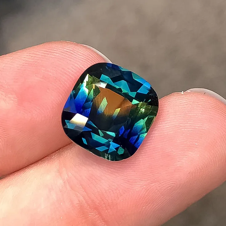 Teal Sapphire 10.85 ct. - picture 